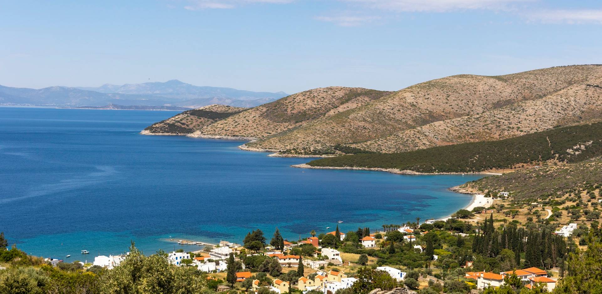 Discover Nea Styra in Evia - the perfect getaway from Athens!