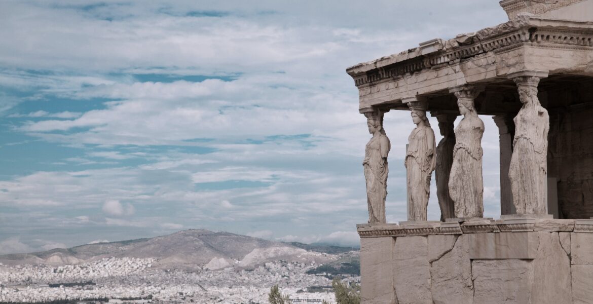 10 STUNNING SCULPTURES IN ATHENS